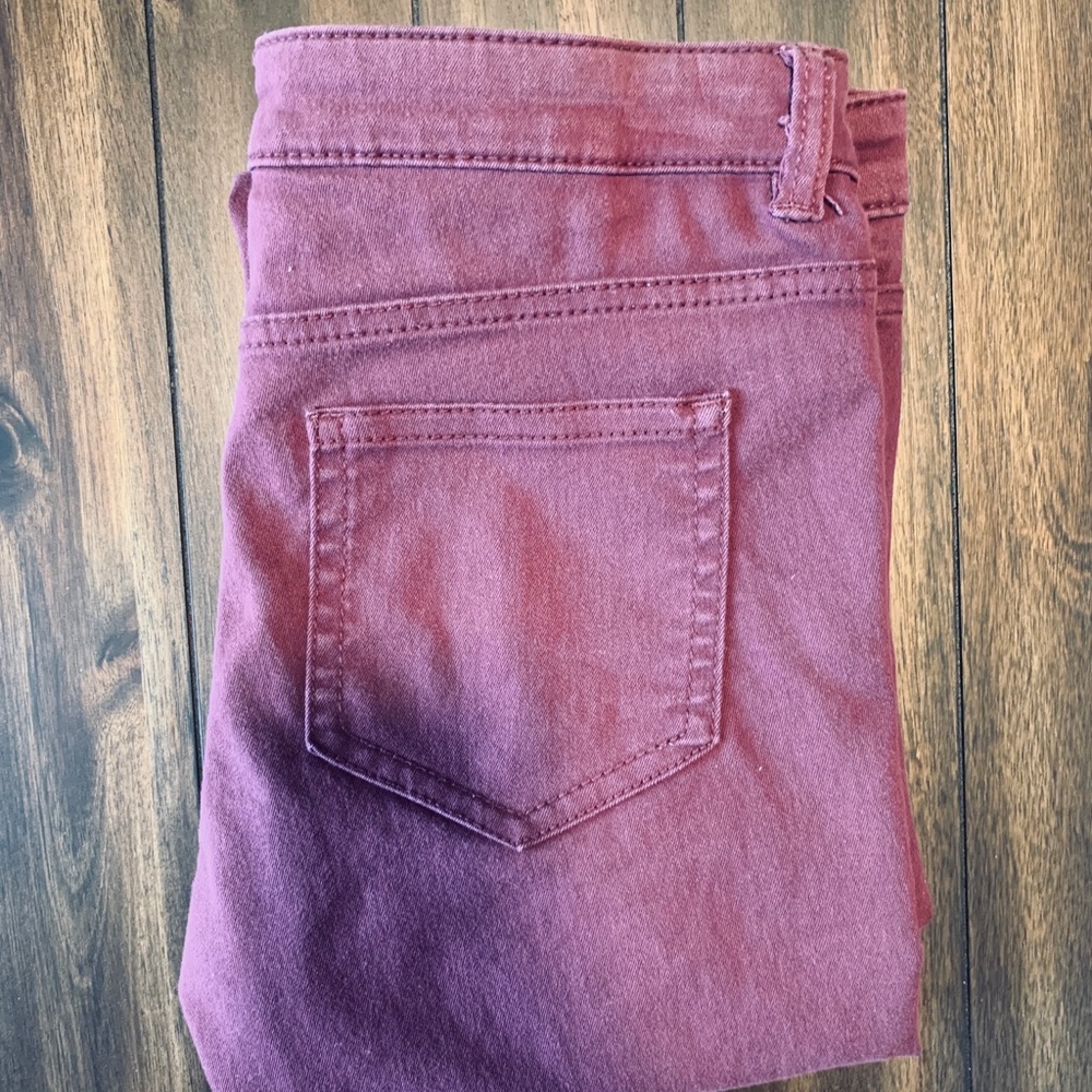H&M Size 6 Divided Maroon Skinny Pant